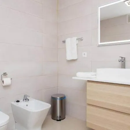 Beautiful 2 Bedrooms , Dona Sofia. * Фуэнхирола